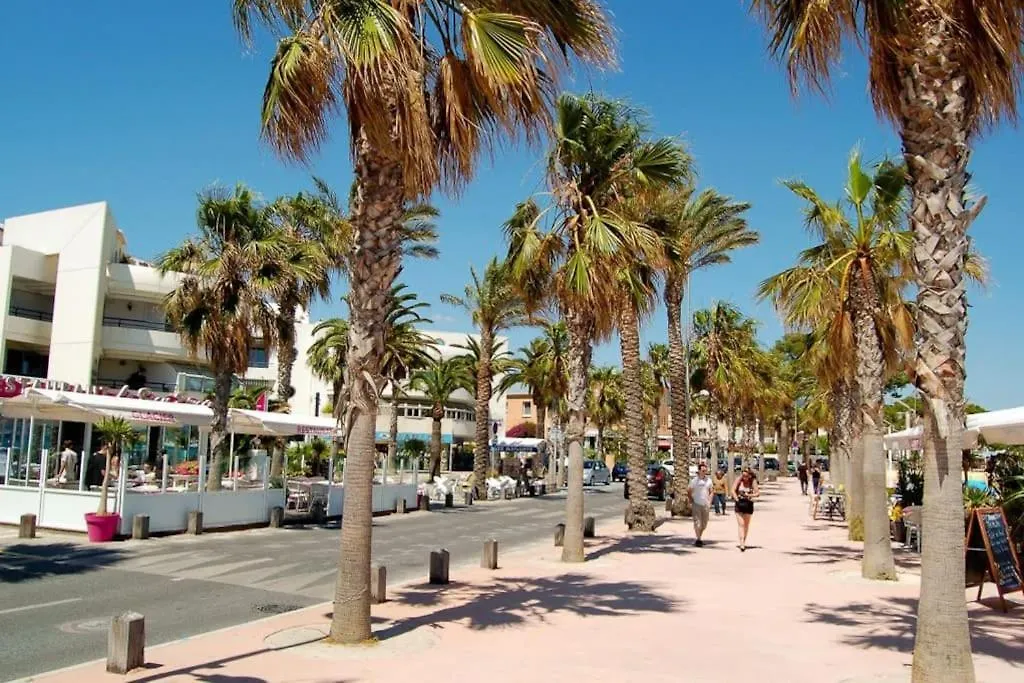 Blue Summer Vibes Apartment For 4P, Ac, Parking, Beach At 50M, Spa Access -1 La Ciotat 0*,  France